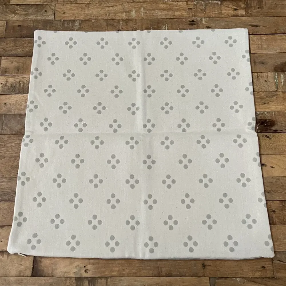 Busatti Cotton Square Pillow Covers (2) Gray & Ivory Striped/Dot Pattern Zipper